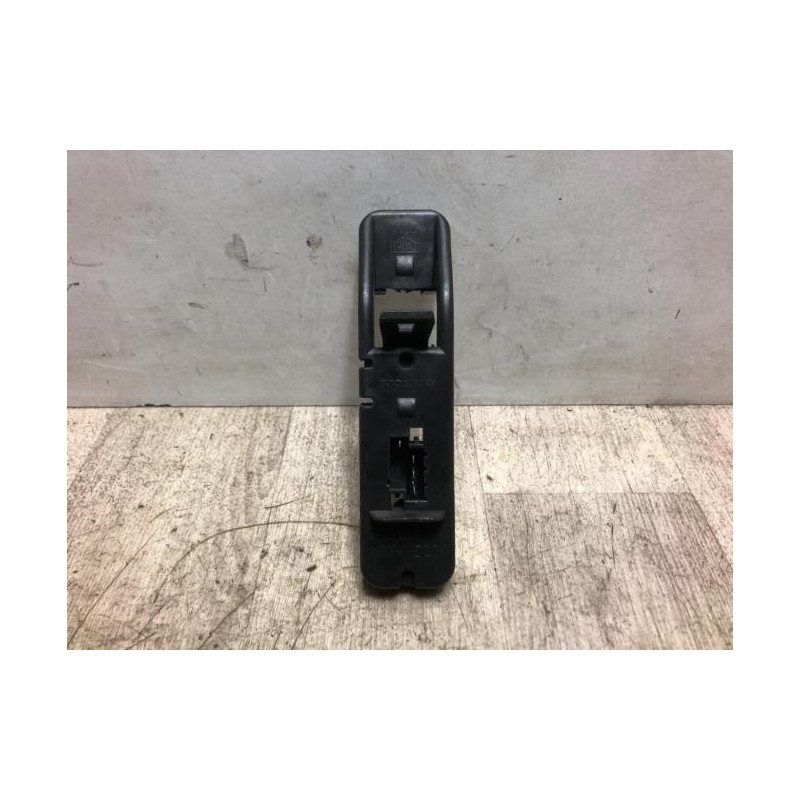 Platine feu arriere gauche VOLVO S 70 d’occasion