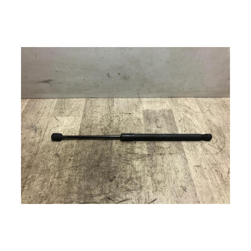Verin de coffre droit SUZUKI SWIFT 3 d’occasion