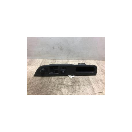 Interrupteur de leve vitre avant gauche SUZUKI SWIFT 3 d’occasion