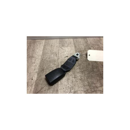 Attache ceinture arriere centrale SUZUKI SWIFT 3 d’occasion