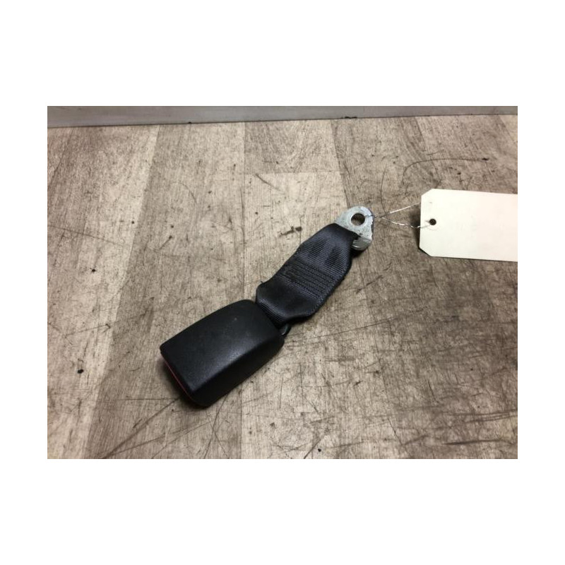 Attache ceinture arriere centrale SUZUKI SWIFT 3 d’occasion