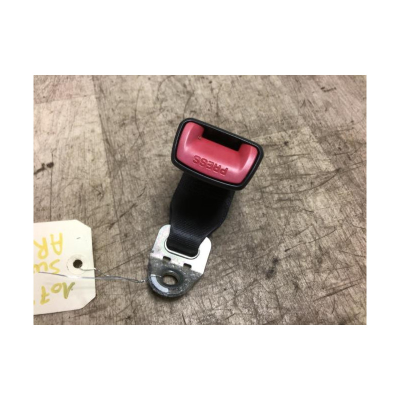 Attache ceinture arriere centrale SUZUKI SWIFT 3 d’occasion