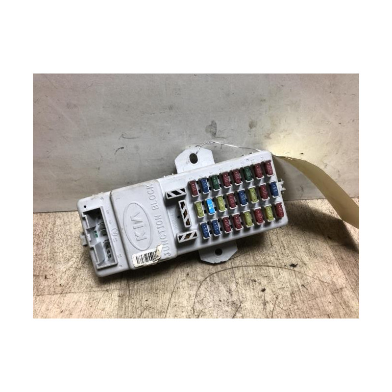 Porte fusible KIA SORENTO 1 PHASE 1 d’occasion