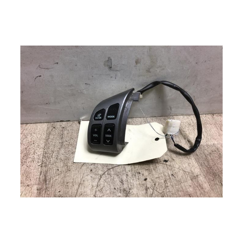 Commande autoradio SUZUKI SWIFT 3 d’occasion