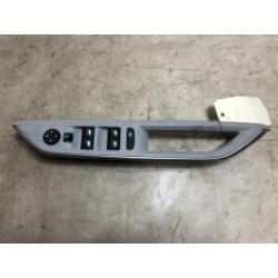 Interrupteur de leve vitre avant gauche PEUGEOT 3008 2 PHASE 1 d’occasion