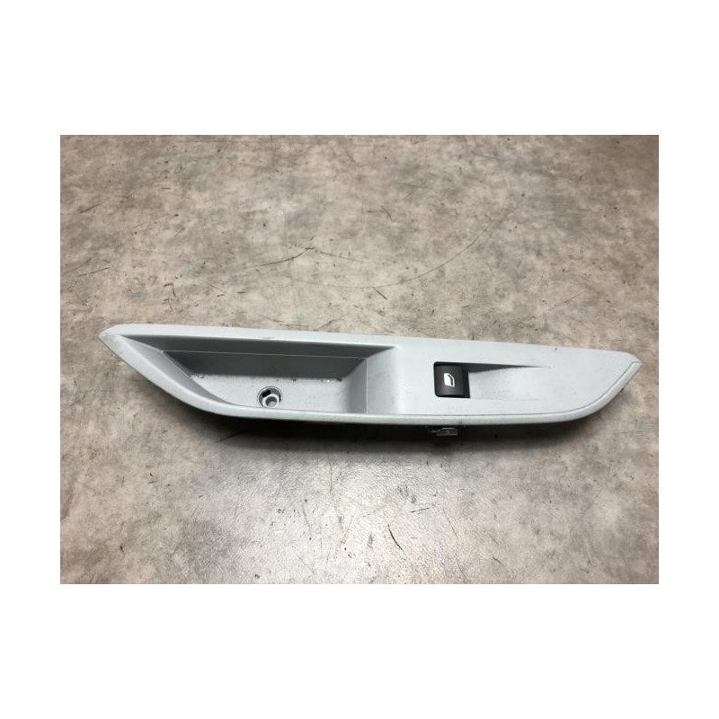 Interrupteur de leve vitre arriere droit PEUGEOT 3008 2 PHASE 1 d’occasion