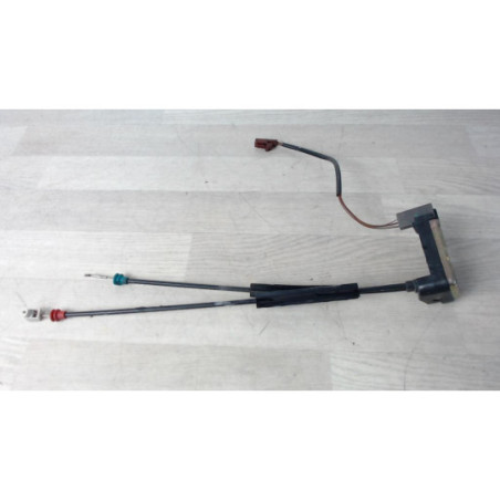 Serrure de coffre FORD FIESTA 5 PHASE 1 d’occasion