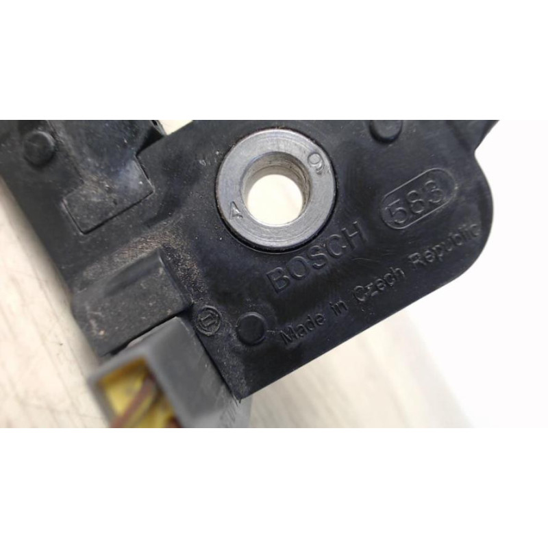 Serrure de coffre FORD FIESTA 5 PHASE 1 d’occasion