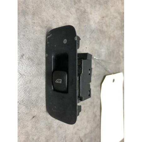 Interrupteur de leve vitre avant droit VOLVO V 40 2 PHASE 1 BREAK d’occasion