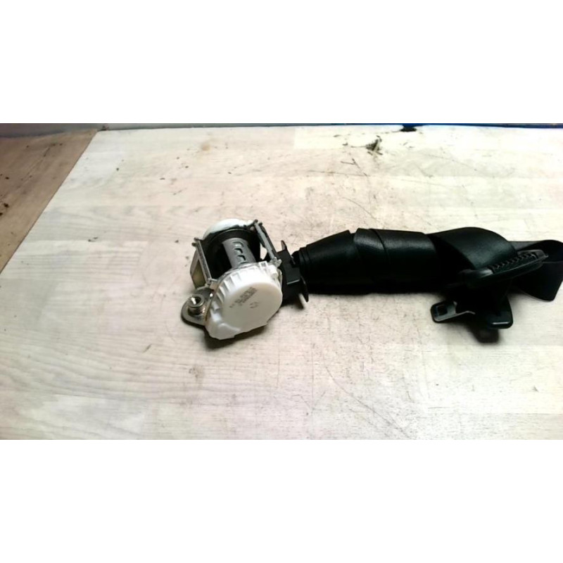 Ceinture avant droit BMW SERIE 1 E87 PHASE 2 d’occasion