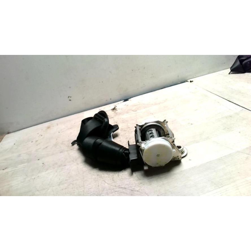 Ceinture avant droit BMW SERIE 1 E87 PHASE 2 d’occasion