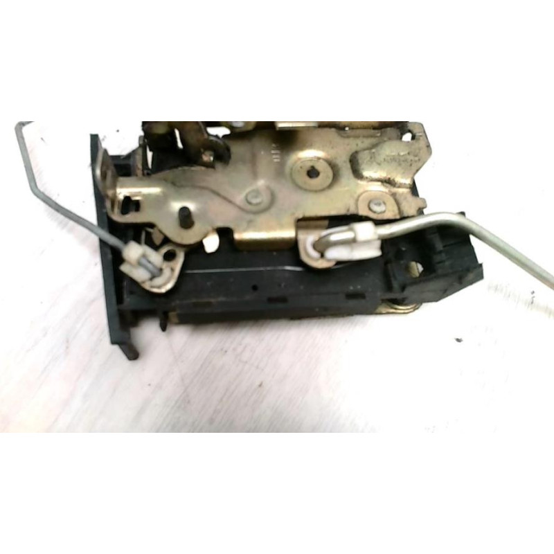 Serrure avant droit RENAULT SUPER 5 d’occasion