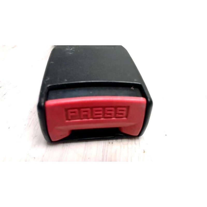 Attache ceinture arriere gauche RENAULT SUPER 5 d’occasion