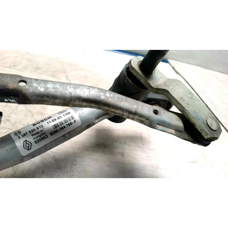 Moteur essuie glace avant RENAULT TWINGO 2 PHASE 1 d’occasion