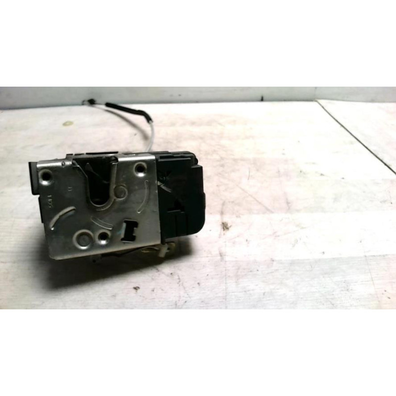 Serrure avant droit PEUGEOT 307 PHASE 2 d’occasion