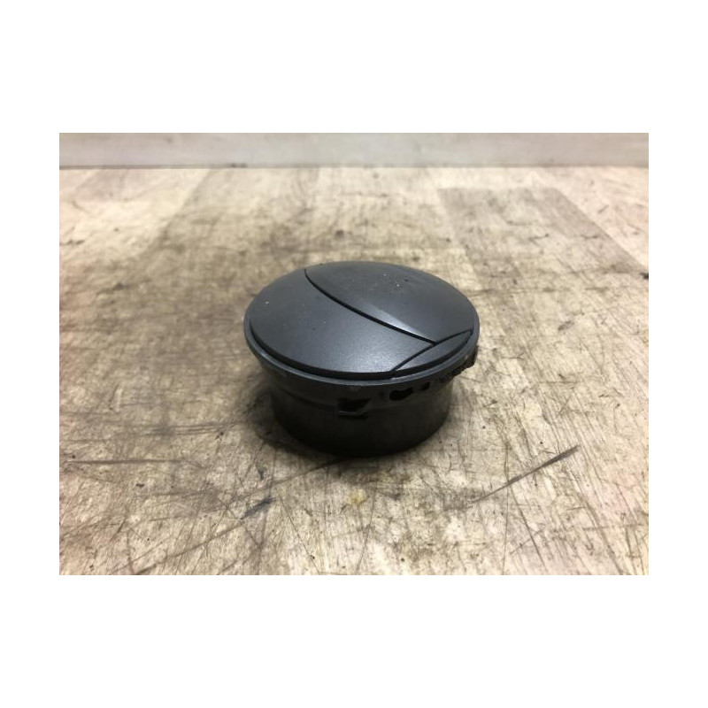 Aerateur tableau de bord avant droit SEAT IBIZA 4 PHASE 2 d’occasion