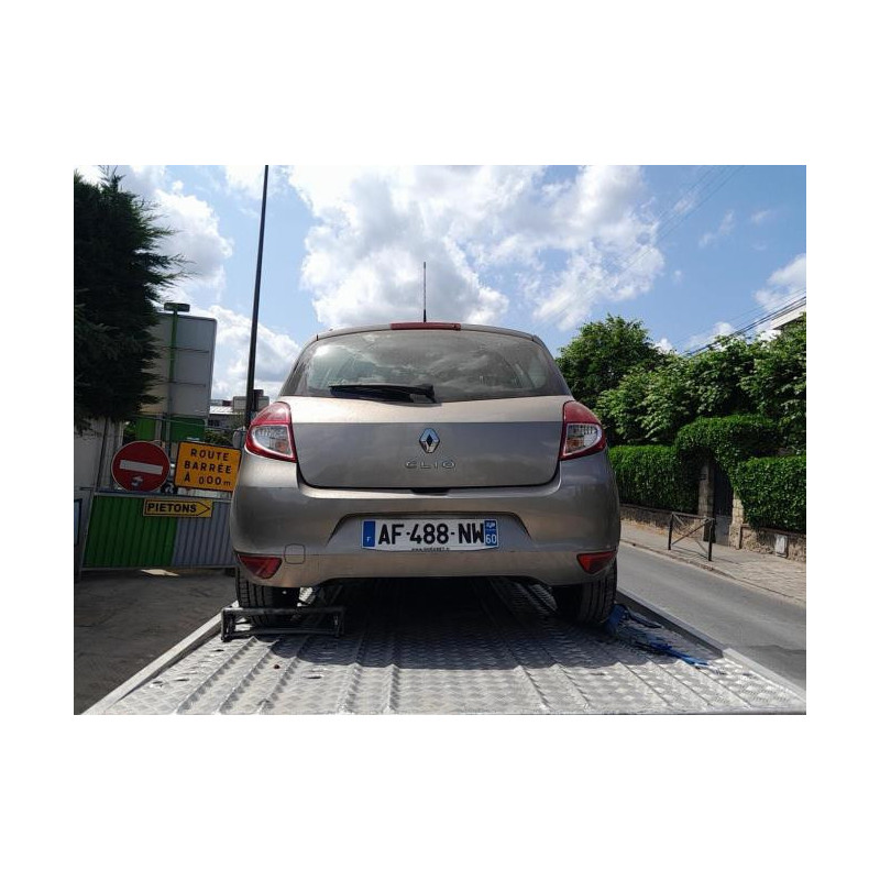 Feu arriere secondaire gauche (feux) RENAULT CLIO 3 PHASE 2 d’occasion