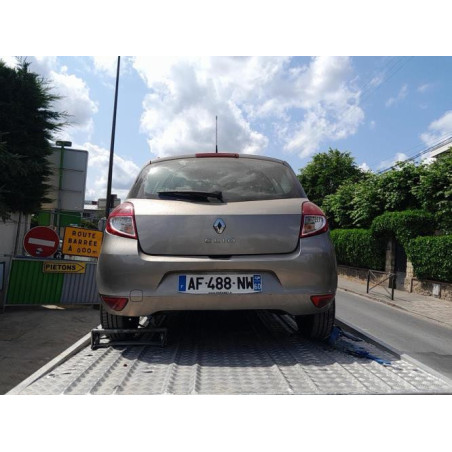Feu arriere secondaire gauche (feux) RENAULT CLIO 3 PHASE 2 d’occasion