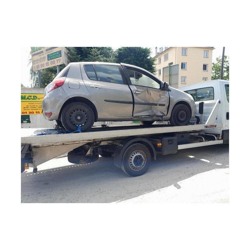 Feu arriere secondaire gauche (feux) RENAULT CLIO 3 PHASE 2 d’occasion