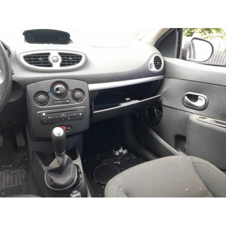 Feu arriere secondaire gauche (feux) RENAULT CLIO 3 PHASE 2 d’occasion