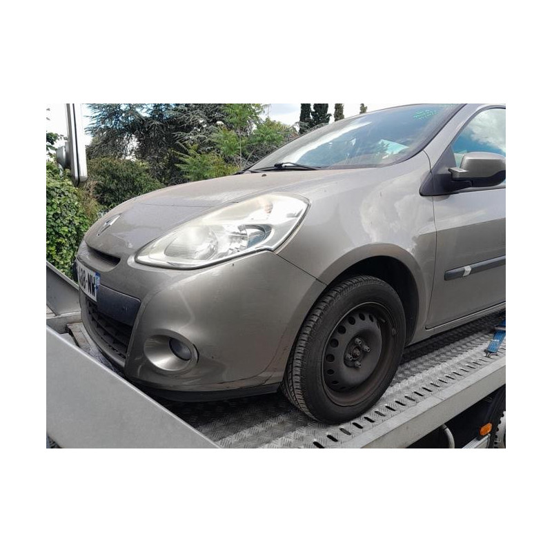 Feu arriere secondaire gauche (feux) RENAULT CLIO 3 PHASE 2 d’occasion