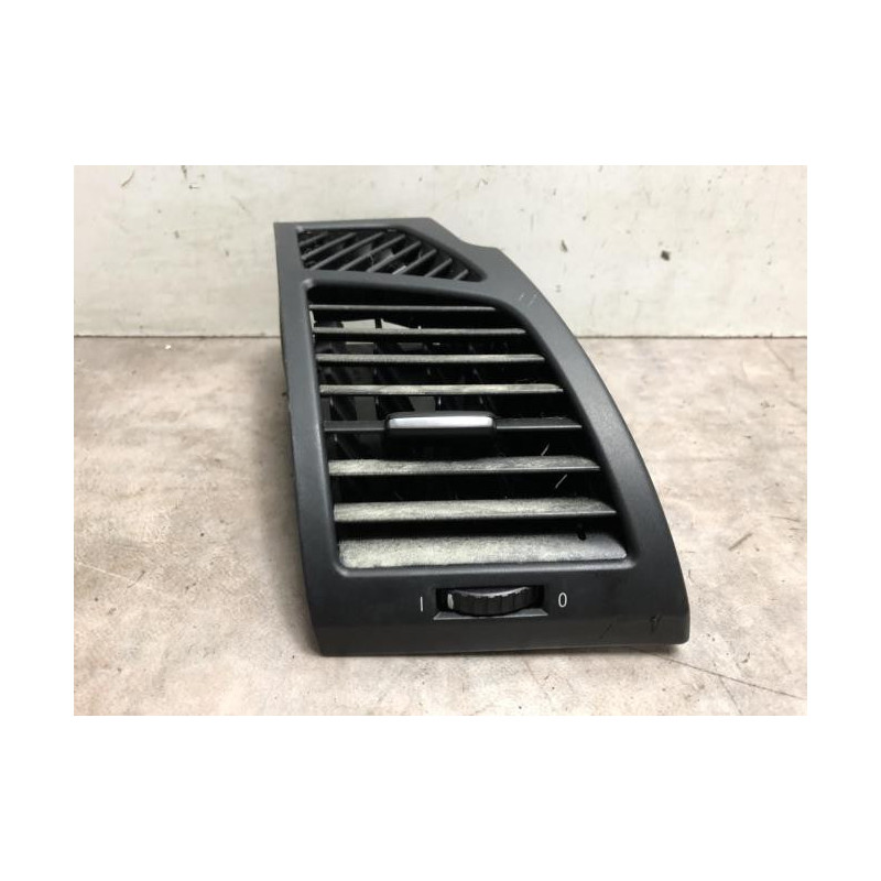 Aerateur tableau de bord avant droit BMW SERIE 1 E87 PHASE 2 d’occasion