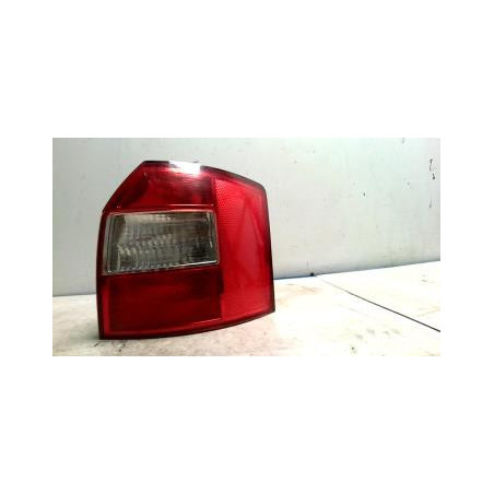 Feu arriere principal droit (feux) AUDI A4 2 AVANT PHASE 1 BREAK d’occasion