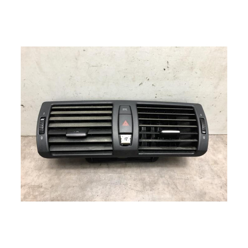 Aerateur tableau de bord BMW SERIE 1 E87 PHASE 2 d’occasion