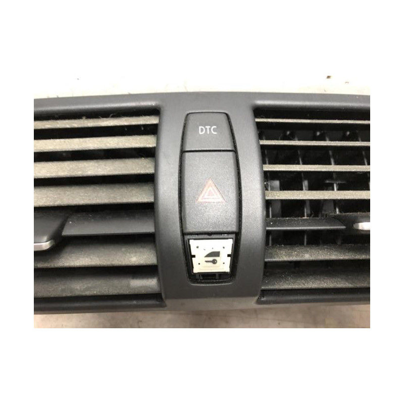 Aerateur tableau de bord BMW SERIE 1 E87 PHASE 2 d’occasion