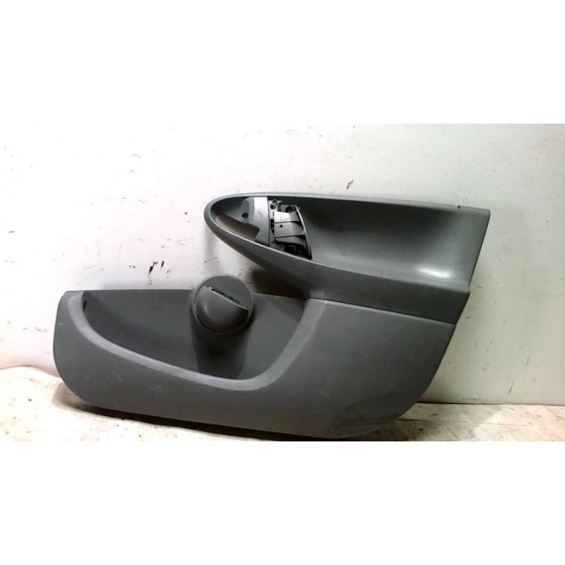 Panneau de porte avant droit CITROEN C1 1 PHASE 1 d’occasion