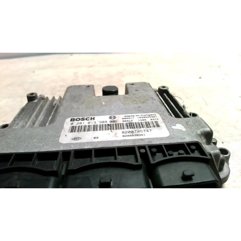 Calculateur RENAULT SCENIC 2 PHASE 2 d’occasion