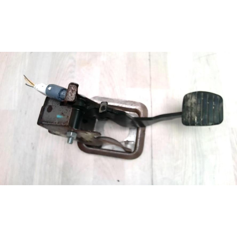 Pedalier de frein RENAULT TWINGO 2 PHASE 1 d’occasion