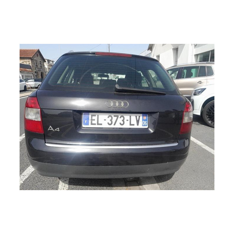 Serrure de coffre AUDI A4 2 AVANT PHASE 1 BREAK d’occasion