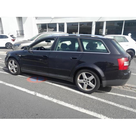 Serrure de coffre AUDI A4 2 AVANT PHASE 1 BREAK d’occasion
