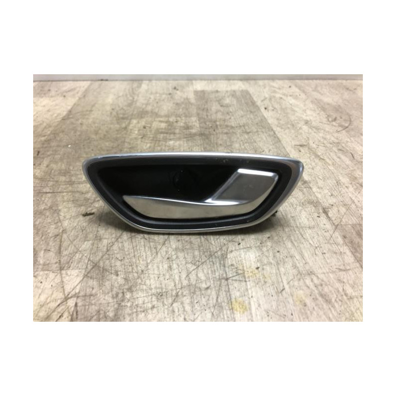 Poignee interieur avant droit RENAULT SCENIC 4 d’occasion