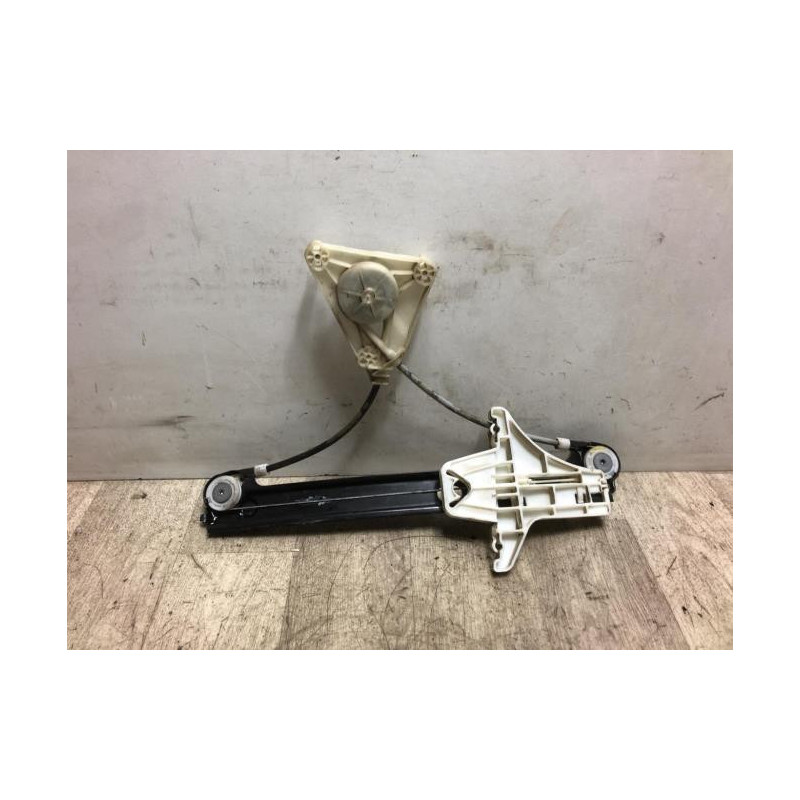 Mecanisme de leve vitre electrique arriere droit VOLKSWAGEN POLO 5 PHASE 1 d’occasion