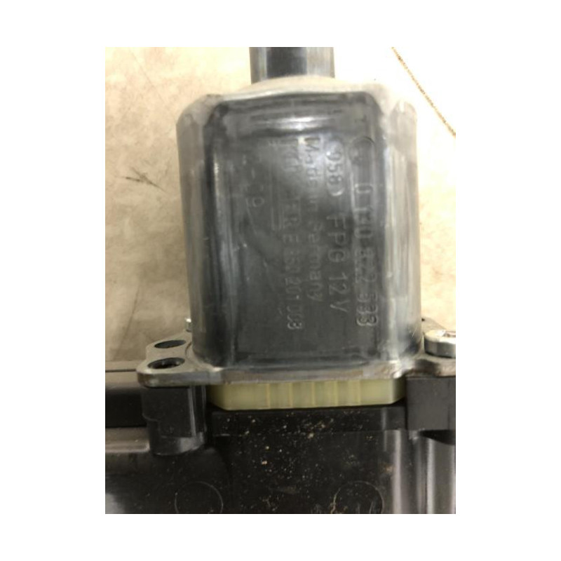 Moteur leve vitre arriere droit VOLKSWAGEN POLO 5 PHASE 1 d’occasion