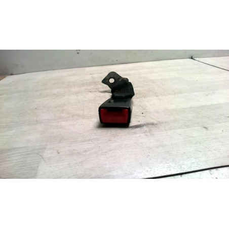 Attache ceinture arriere gauche BMW SERIE 1 E87 PHASE 2 d’occasion