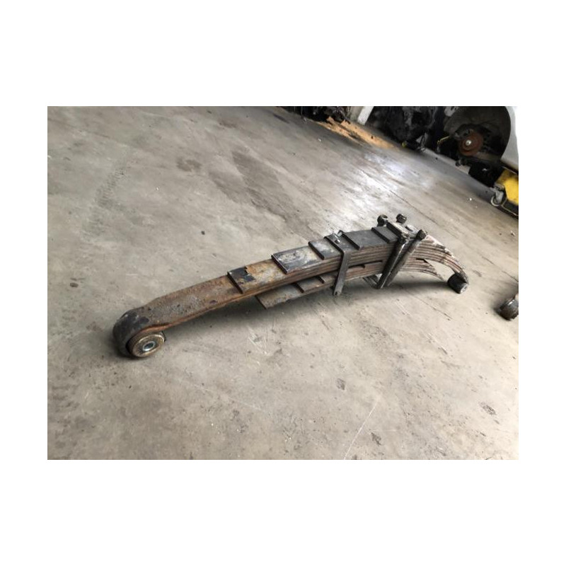 Lame de ressort arriere gauche IVECO 35C18 d’occasion