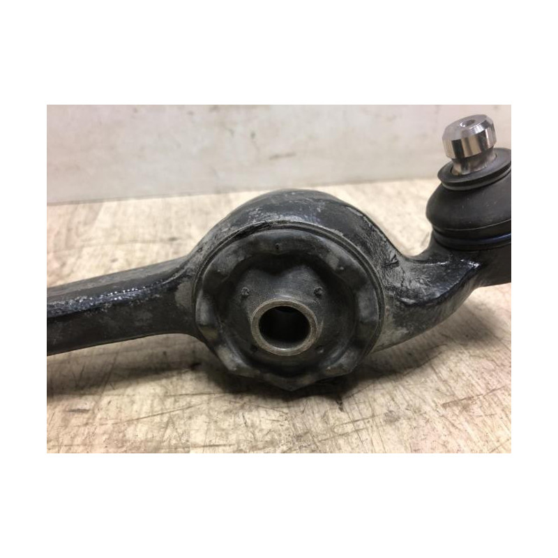 Bras inferieur avant droit FORD ESCORT 5 PHASE 2 d’occasion