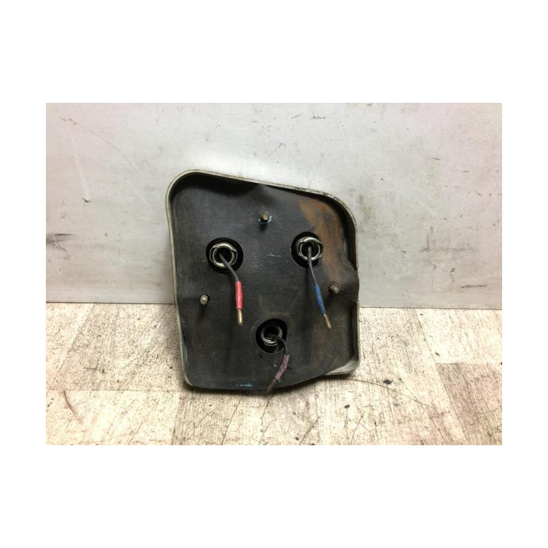 Platine feu arriere gauche CITROEN 2CV d’occasion