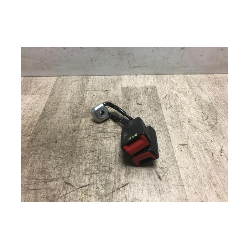 Attache ceinture arriere gauche VOLKSWAGEN POLO 5 PHASE 1 d’occasion