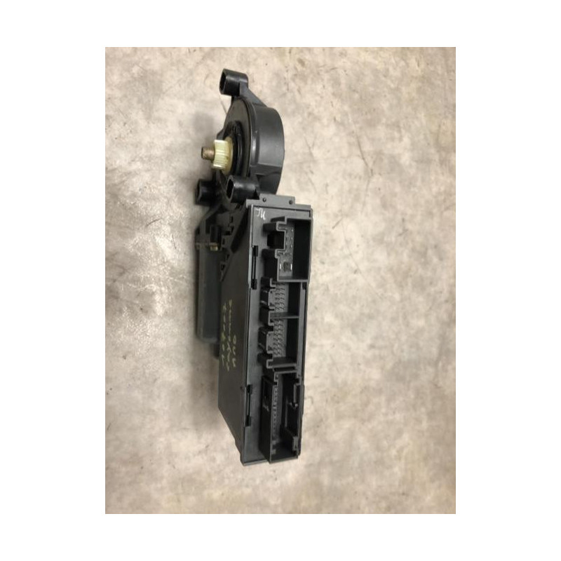 Moteur leve vitre arriere droit PORSCHE CAYENNE 1 PHASE 1 d’occasion