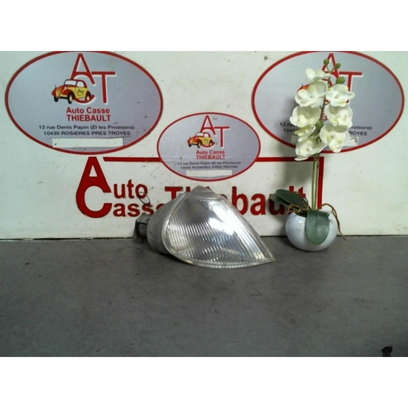 Optique avant secondaire droit (feux)(clignotant) RENAULT LAGUNA I PHASE 1 d’occasion