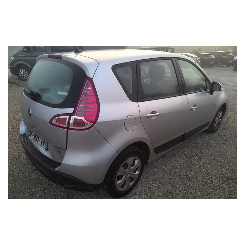 Ecran GPS RENAULT SCENIC 3 PHASE 1 d’occasion