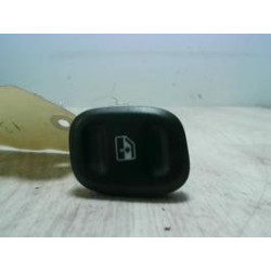 Interrupteur de leve vitre avant droit FIAT PANDA 3 PHASE 1 d’occasion