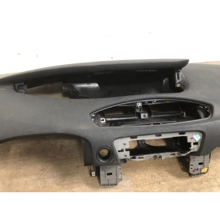 Tableau de bord RENAULT SCENIC 3 PHASE 1 d’occasion