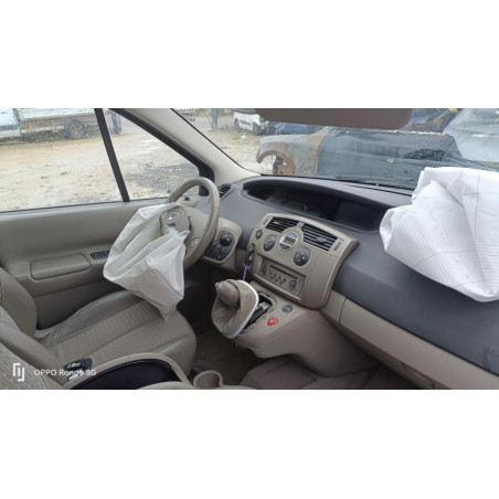 Support de pare chocs avant RENAULT SCENIC 2 PHASE 1 d’occasion