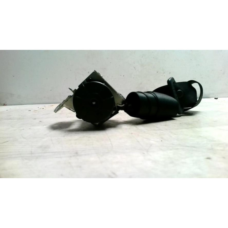 Ceinture arriere droit BMW SERIE 1 E87 PHASE 2 d’occasion