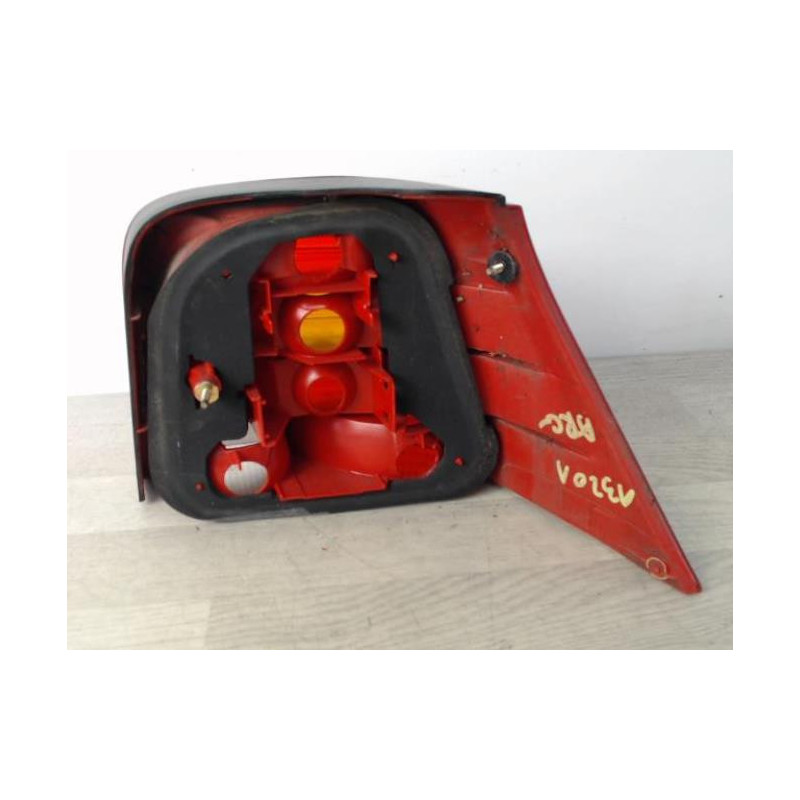 Feu arriere principal gauche (feux) VOLKSWAGEN GOLF 4 d’occasion